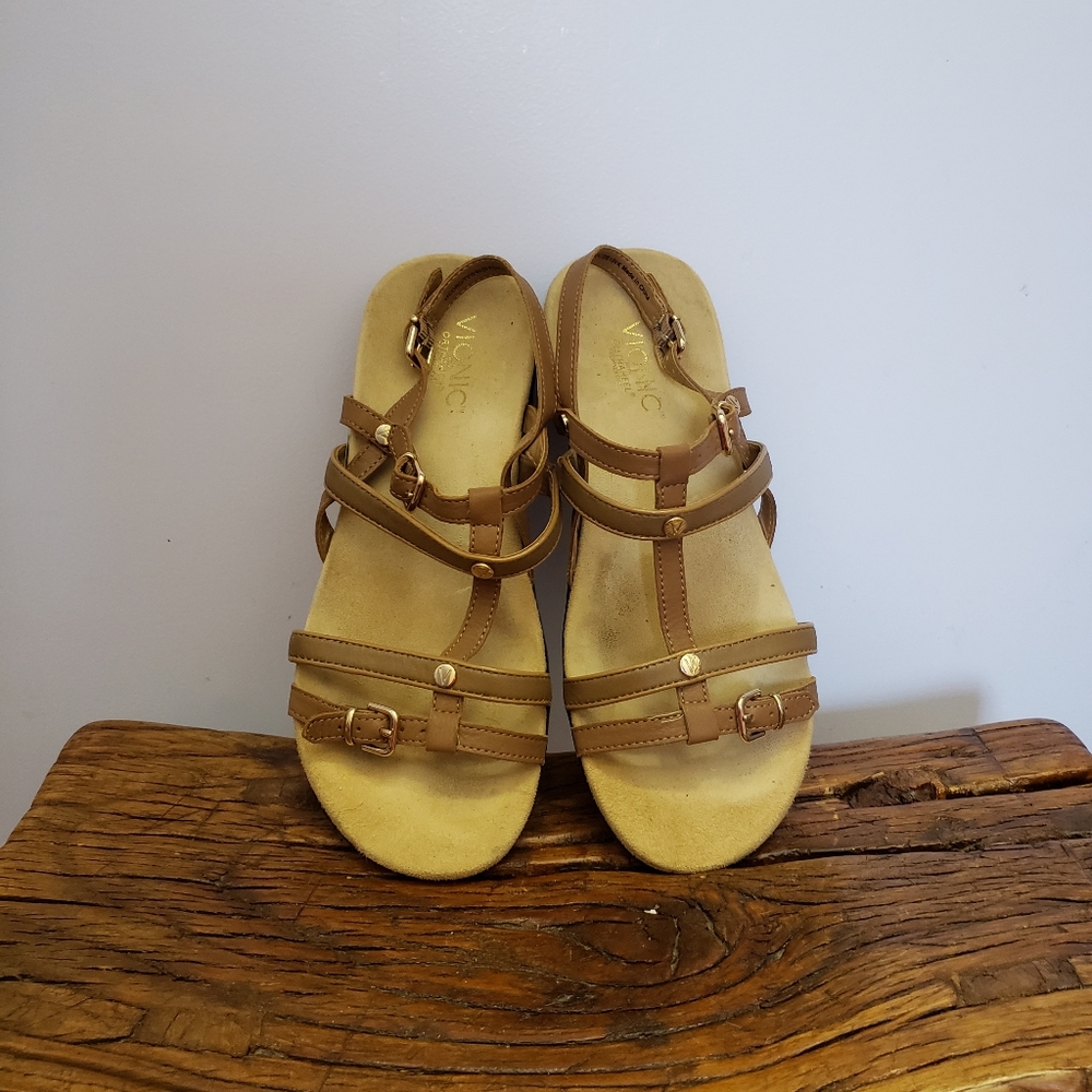 Vionic Sandles